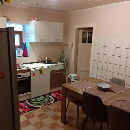 Ferienhaus Janine Ruhig Gelegen Mit Grossem Garten Und Wifi 公寓